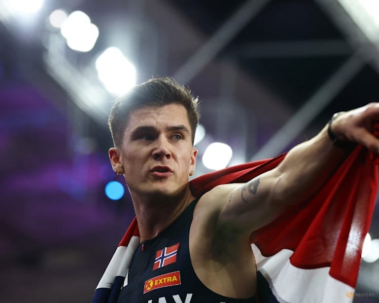 Ingebrigtsen pulls out of Ultimate Championship 1,500m, delaying Kerr showdown