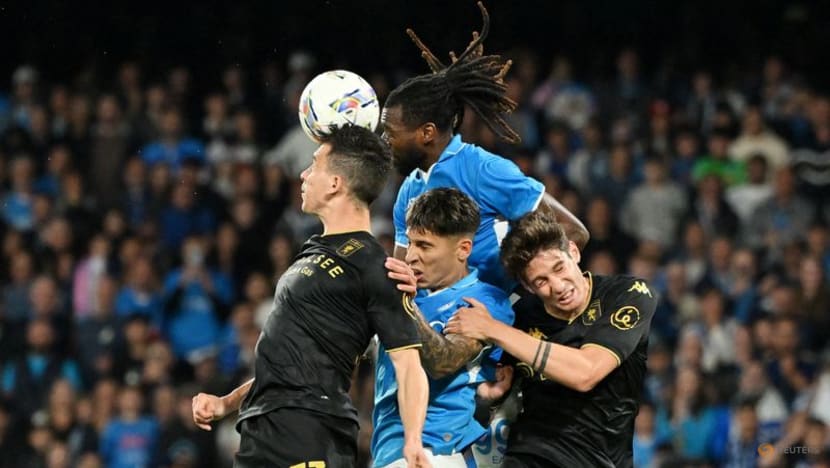Napoli’s title hopes shaken by late Genoa equaliser as Inter close in