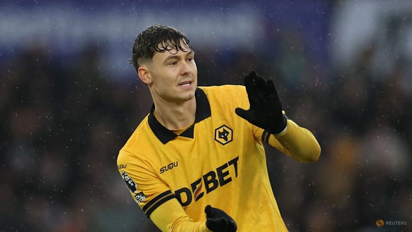 Strand Larsen joins Palace, Mateta stays there