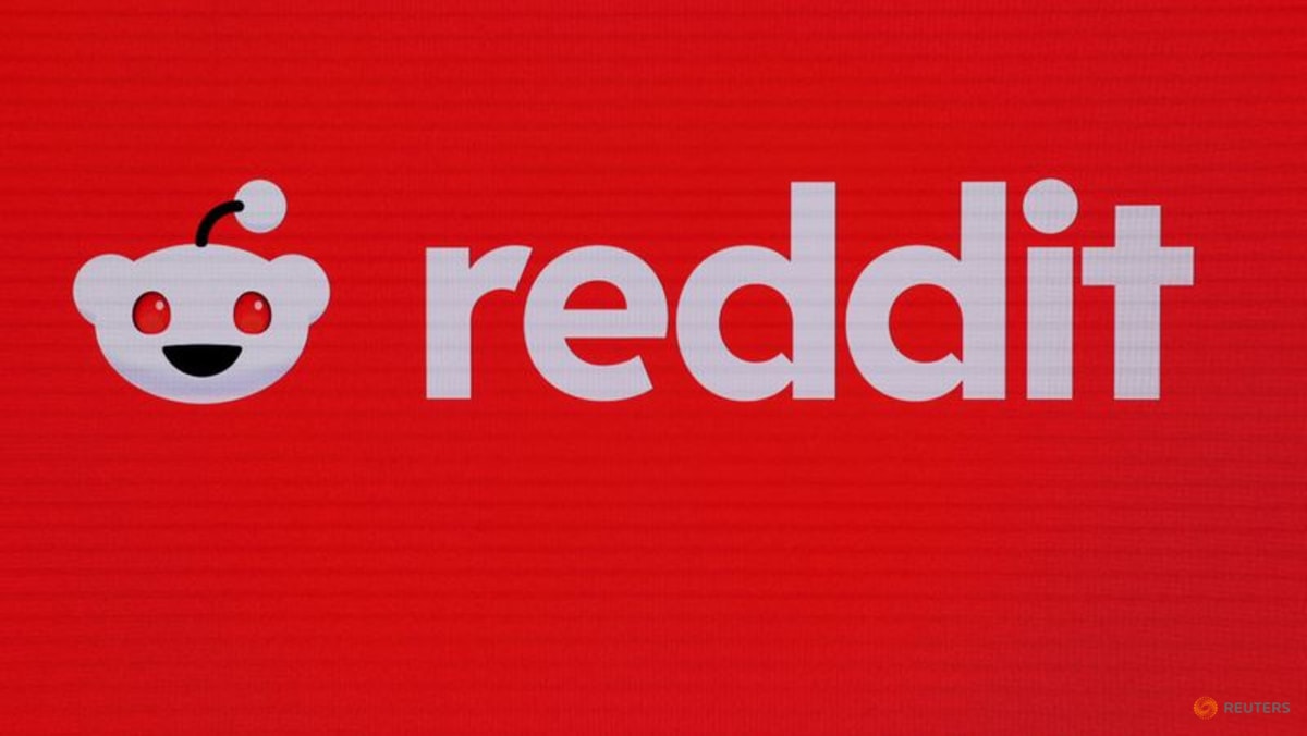 Reddit begins testing verified profiles to boost transparency