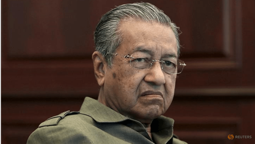 Serangan Mahathir terhadap bekas penolong gabenor BNM 'tidak kena pada tempat' Serangan Mahathir terhadap bekas penolong gabenor BNM 'tidak kena pada tempat'
