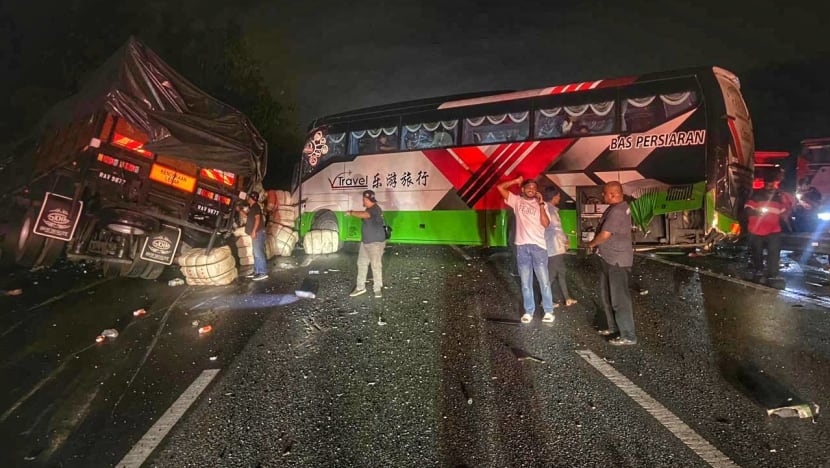 Singaporean woman, 66, among 7 killed in multi-vehicle accident on North-South Expressway near Melaka Singaporean woman, 66, among 7 killed in multi-vehicle accident on North-South Expressway near Melaka