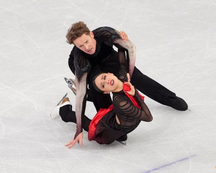 Figure skating-Tearful Chock and Bates say they felt like they skated a winning performance