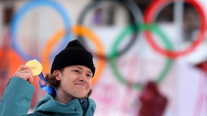 Alpine skiing-Skiers confront challenge of 'flat' slalom in Bormio