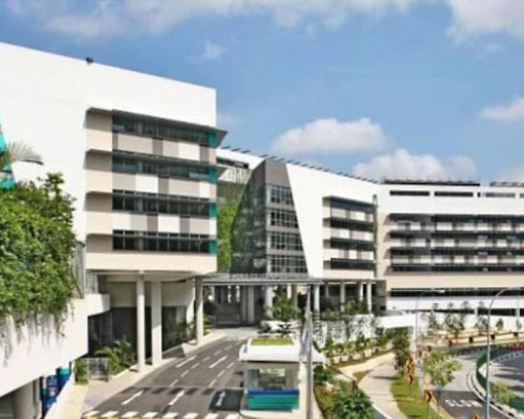Former United World College teacher acquitted of molesting colleague's wife