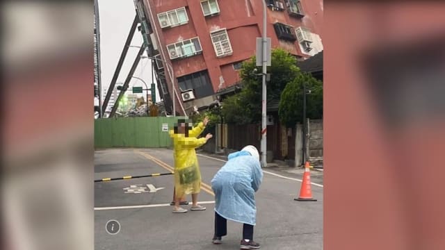 花莲天王星大楼成打卡地？男女摆拍引不满 灾民要求道歉
