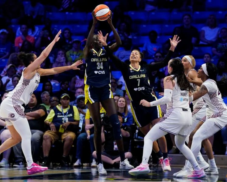 Sport-More fans are tuning into women’s sports, Nielsen report finds