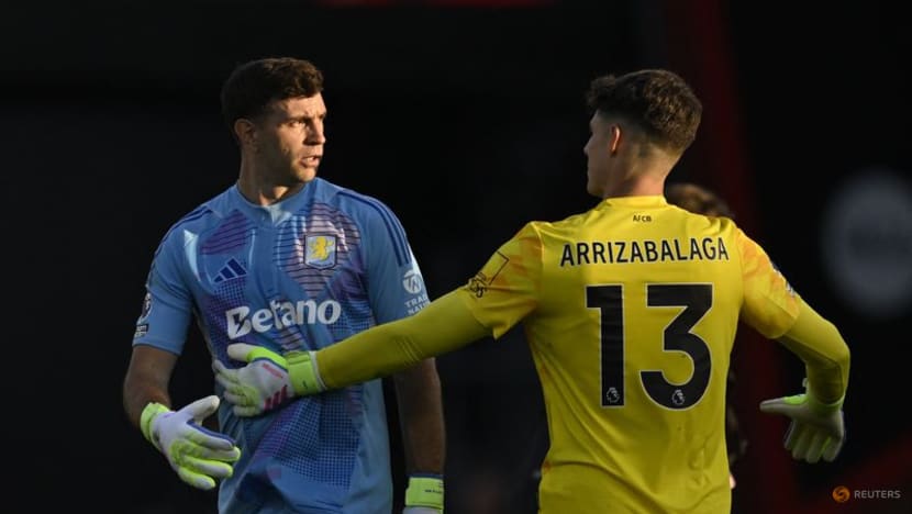 Watkins scores the winner as 10-man Villa beat Bournemouth 1-0 Watkins scores the winner as 10-man Villa beat Bournemouth 1-0