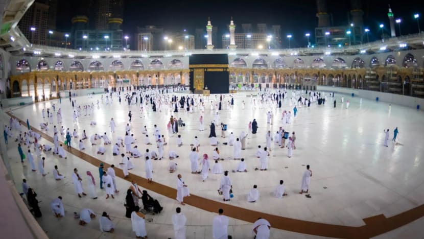 Jemaah, pelawat asing ke Arab Saudi perlu ada insurans COVID-19 Jemaah, pelawat asing ke Arab Saudi perlu ada insurans COVID-19