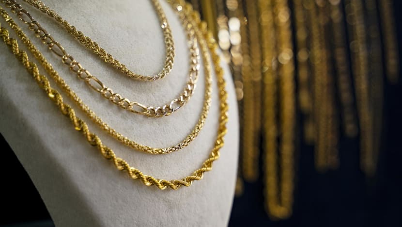 Jeweller fined S$35,000 for failing to perform customer due diligence, in first such case Jeweller fined S$35,000 for failing to perform customer due diligence, in first such case
