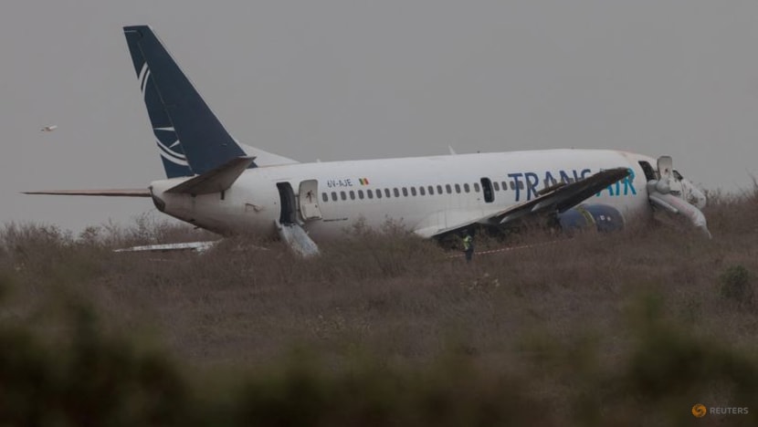 Boeing 737 skids off runway in Senegal airport, injuring 10 people Boeing 737 skids off runway in Senegal airport, injuring 10 people