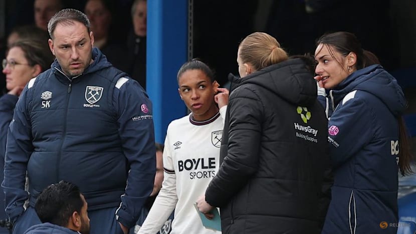 Cascarino denied West Ham WSL debut because she was wearing  an earring