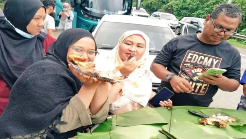 Terkandas 12 jam, ikan tilapia jadi penyelamat alas perut mangsa banjir