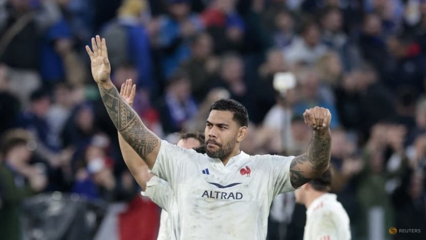 France XV fight back to secure 26-24 win over England XV