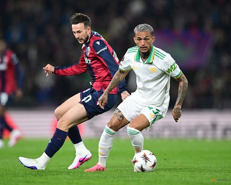 Watkins goal earns Villa win at Lille, Bologna and Roma draw