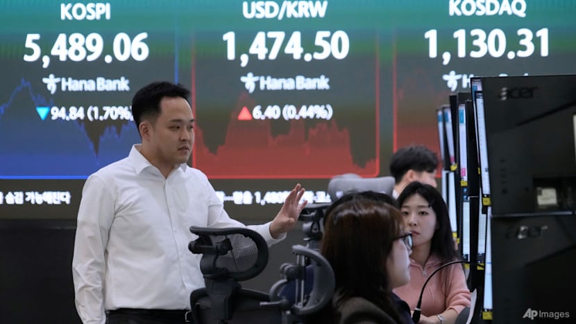 Most Asian equities drop as Mideast crisis rages, though oil dips