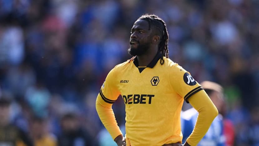 Nigerian Arokodare moves on loan from Wolves to Ajax