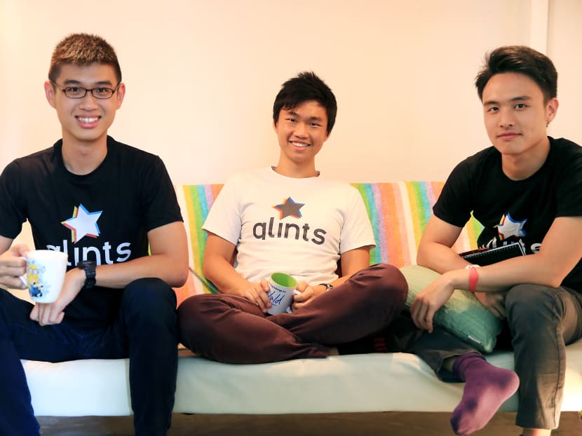 Tech entrepreneurs: Glints founders (L-R) Qin En Looi, Oswald Yeo and Ying Cong Seah at their office, taken on 03 February 2016. Photo: KOH MUI FONG/TODAY Tech entrepreneurs: Glints founders (L-R) Qin En Looi, Oswald Yeo and Ying Cong Seah at their office, taken on 03 February 2016. Photo: KOH MUI FONG/TODAY
