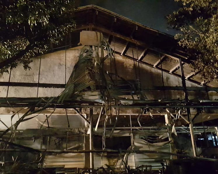 Fire guts Jurong West wet market, coffee shop