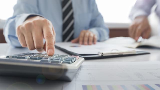 三机构明年4月起合并为会计与企业管制局