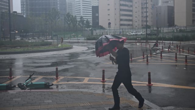 台风卡努吹袭韩国 当地超过360处地点受灾