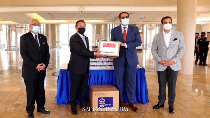 S'pura sumbang 100,000 kit ujian pantas COVID-19 kepada Johor