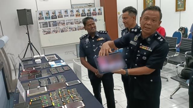 澳洲卖淫网站呼叫中心在槟城 马警逮11男女