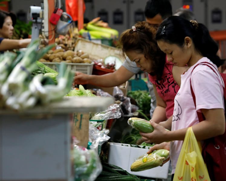 Singapore's core inflation rises to 10-year high in March