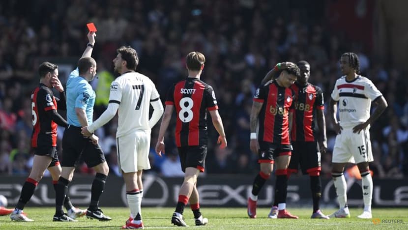 Bournemouth forward Evanilson has red card rescinded