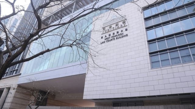 国泰航班偷拍空姐裙底 日籍男判监四周兼罚款