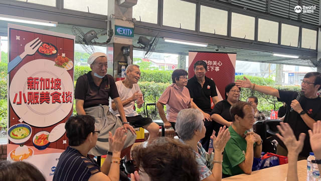 两代小贩同台分享 第一代小贩：每天都在算有没有赚