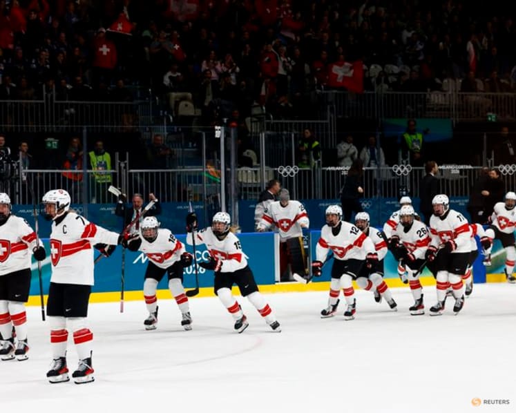 Ice hockey-Switzerland into semis after Muller goal downs Finland