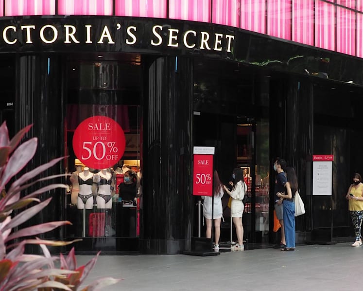 12-month conditional warning for 3 Australian schoolgirls arrested for shoplifting from Orchard Rd mall; 3 others get 'stern warning'