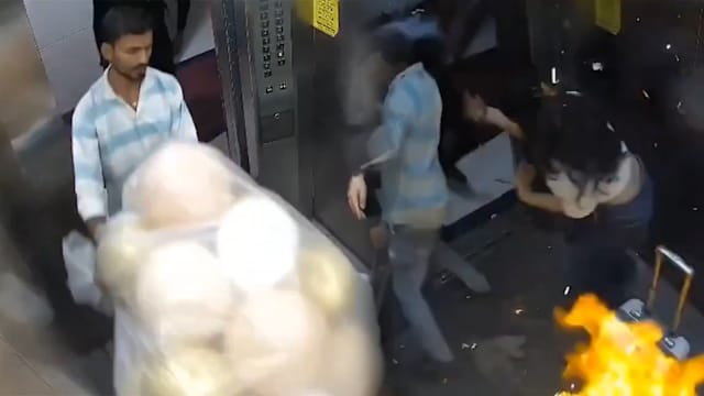 印度外送员携气球进电梯爆炸 惊险画面曝光