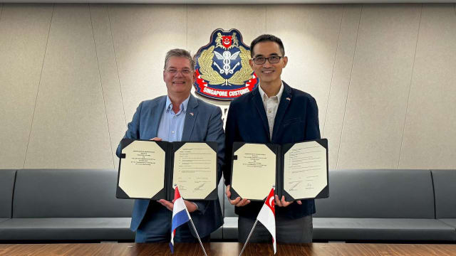 我国将同荷兰合作 设计集装箱追踪服务系统