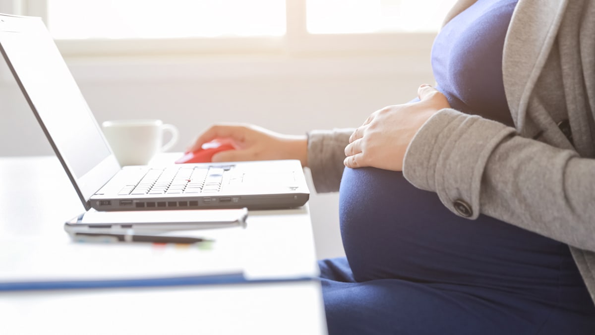 Woman wrongfully dismissed because of her pregnancy and maternity leave awarded S,800