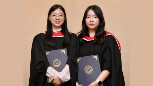 一对18岁和20岁姐妹花  成马国最年轻医科毕业生