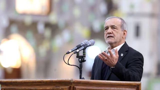 伊朗总统致函美国人 质疑美政府是否真的以美国为先