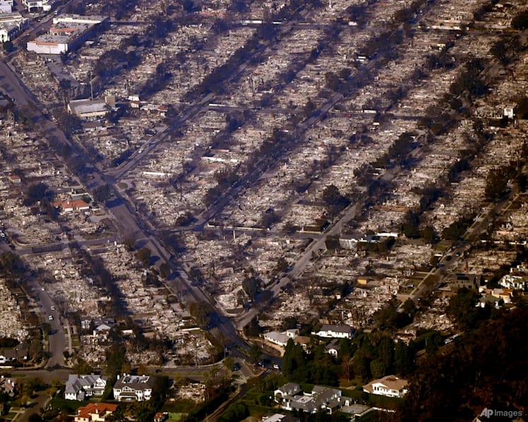 From above, devastating scenes from Los Angeles wildfires