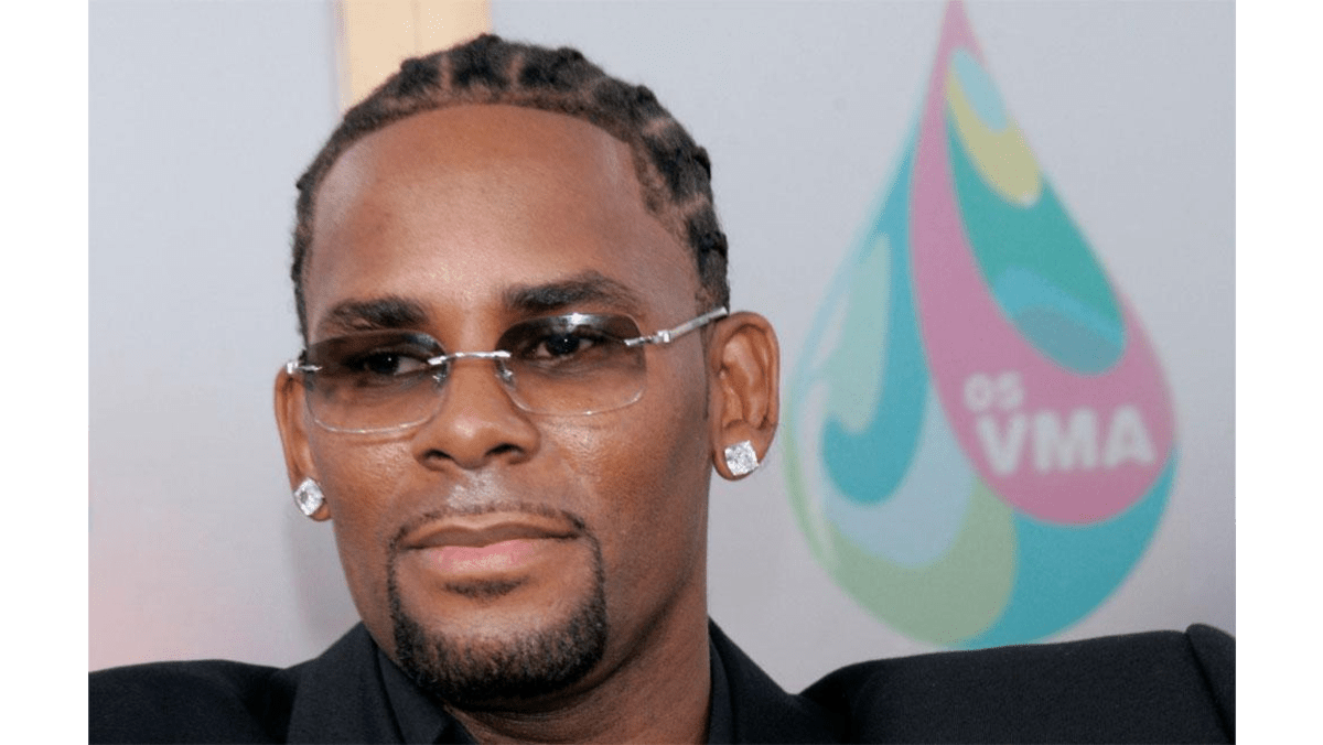 R. Kelly's accuser prepared to testify against him in court - 8days
