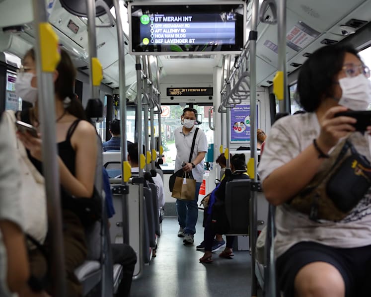 195 new Covid-19 cases in Singapore, including 45 Omicron infections 