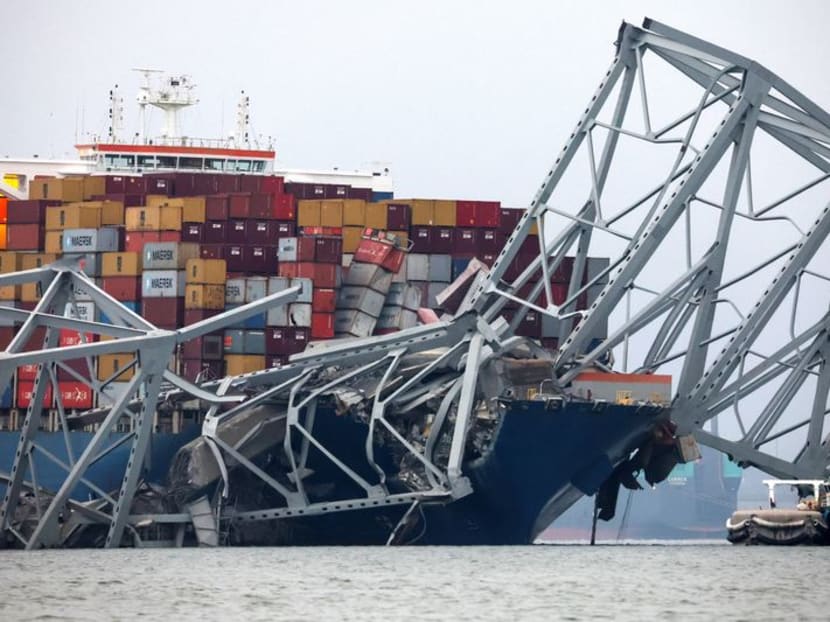 Pilot of Singapore-flagged freighter called for tugboat help before ploughing into Baltimore bridge