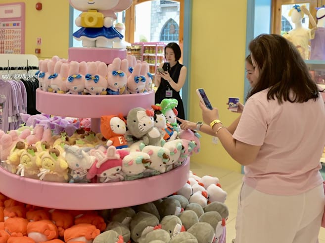 New Sanrio-themed store and cafe now open at Universal Studios Singapore 