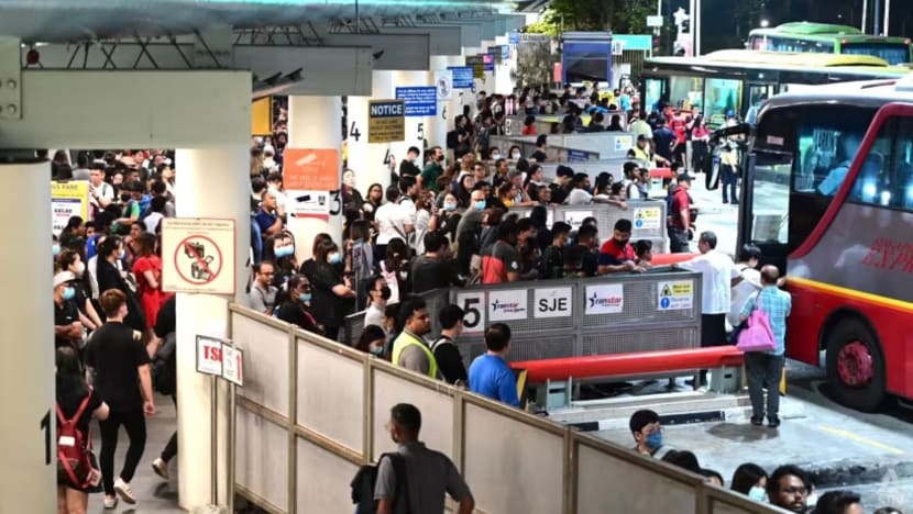 ICA laksana pelepasan imigresen guna kod QR untuk penumpang bas mulai 16 Dis ICA laksana pelepasan imigresen guna kod QR untuk penumpang bas mulai 16 Dis