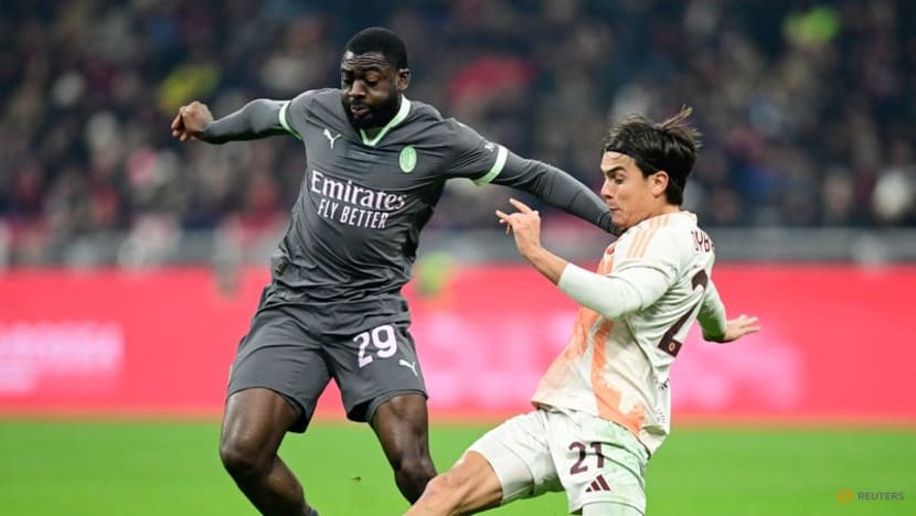 Milan held to 1-1 draw by Roma's magic moment