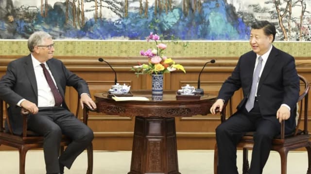 习近平今天在北京会见比尔盖茨
