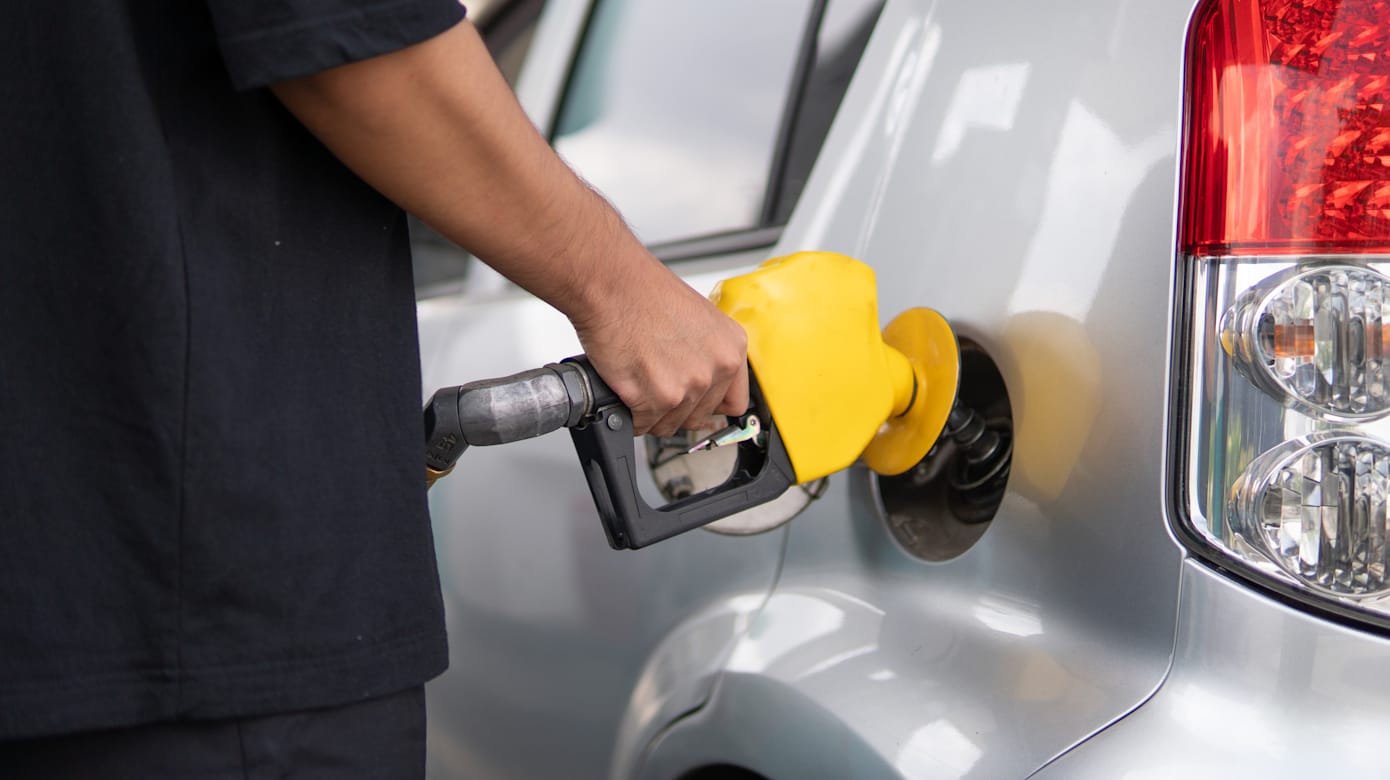 马国燃油补贴支出从每月7亿暴增至32亿令吉