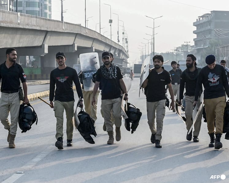 Pakistan imposes emergency rule in northern province after protests