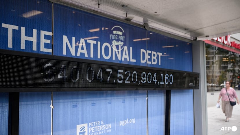 US national debt surpasses $40 trillion for first time