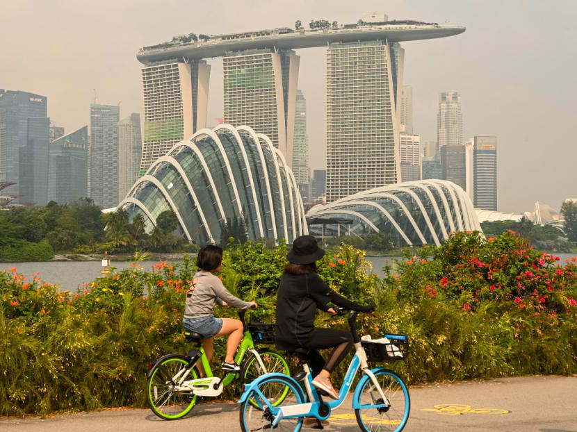 Singapore narrows 2023 growth forecast to around 1% on weak exports